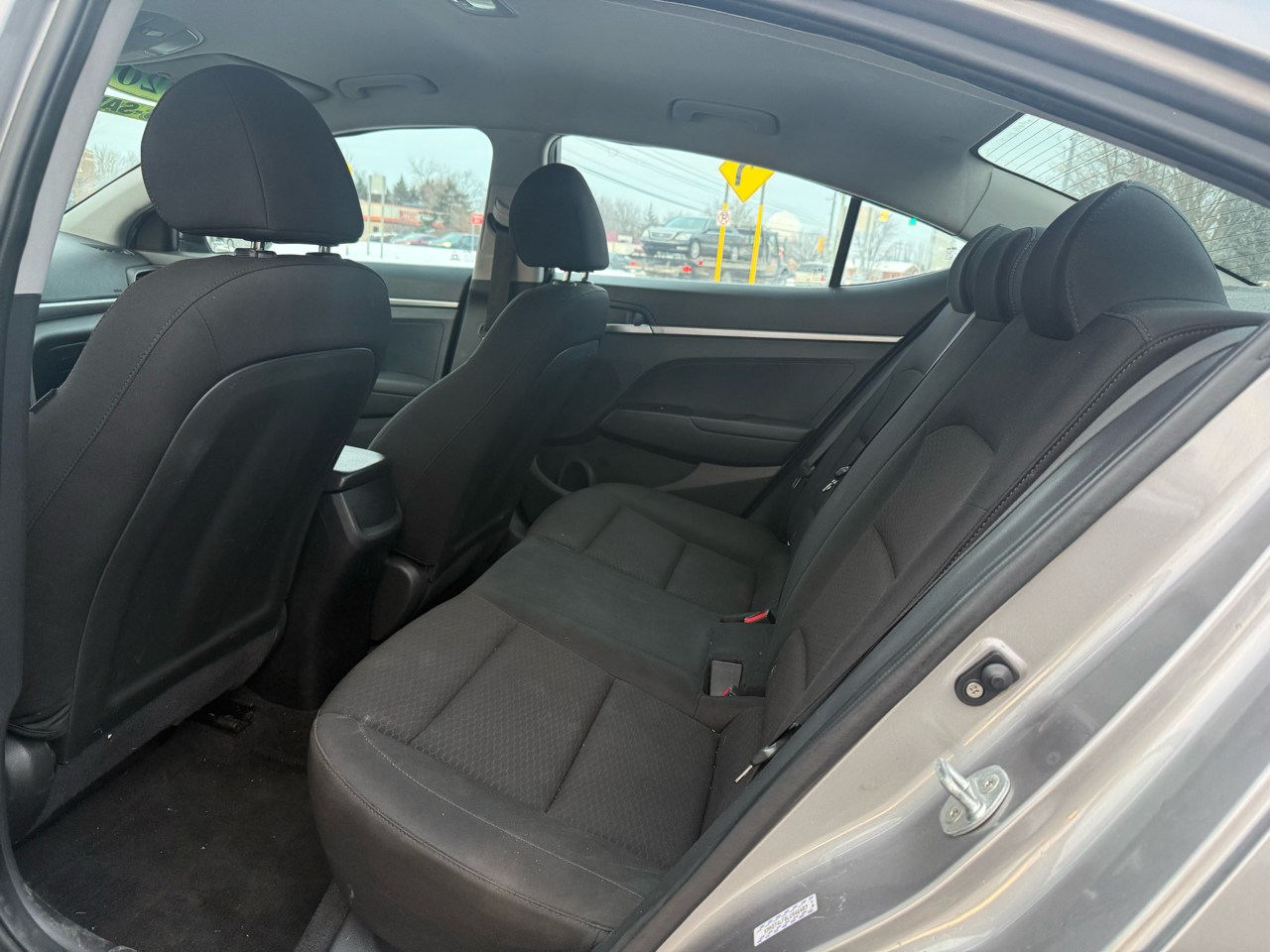 Hyundai Elantra SE 6M 2020
