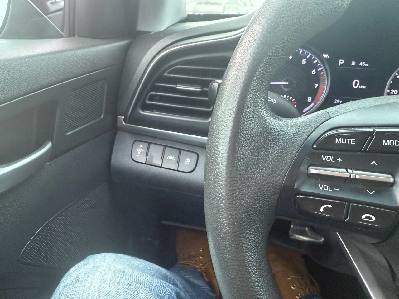 Hyundai Elantra SE 6M 2020