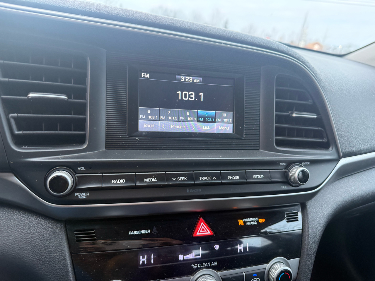 Hyundai Elantra SE 6M 2020