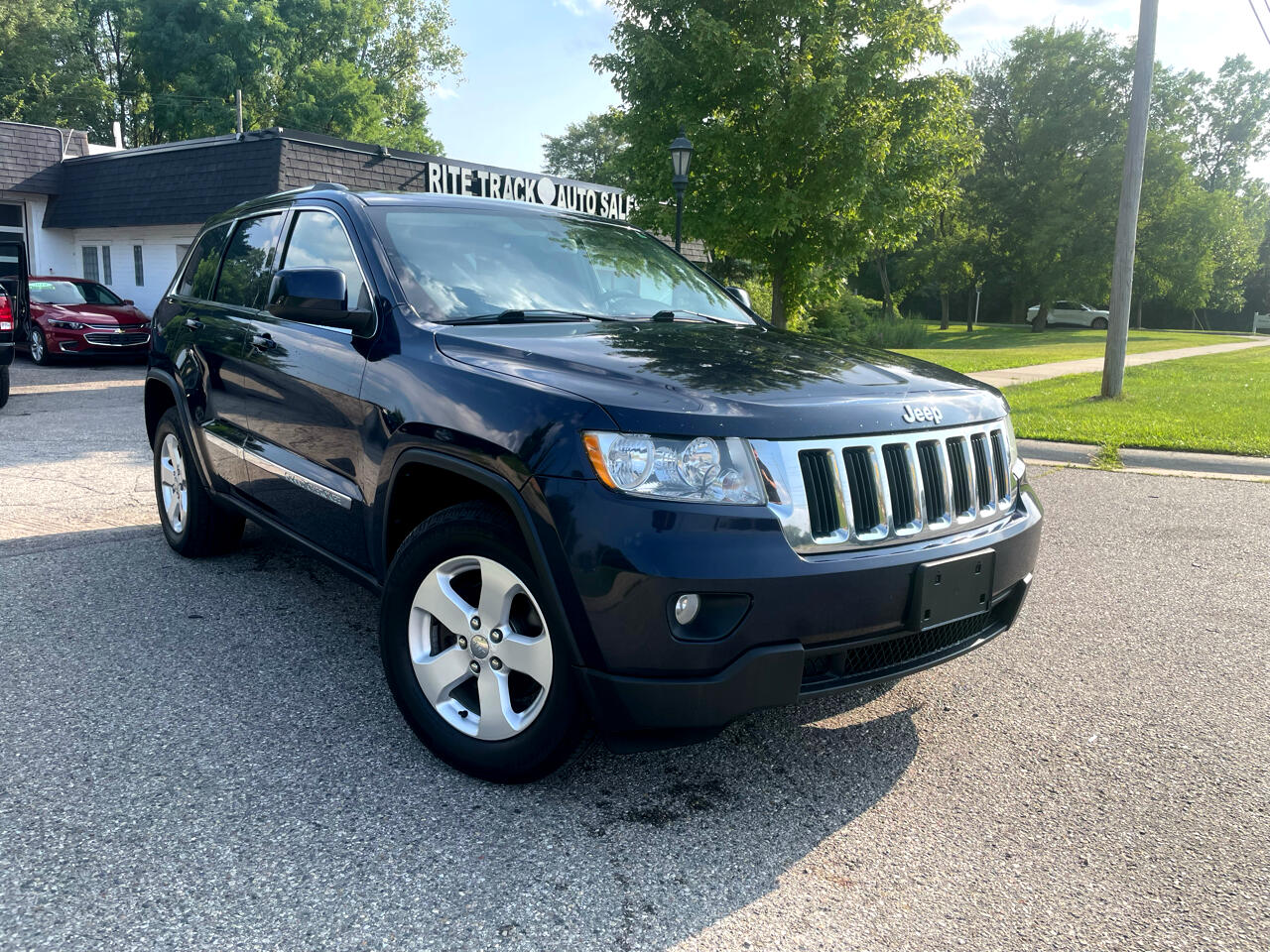Jeep Grand Cherokee Laredo 4WD 2012 Jeep Grand Cherokee Laredo 4WD 2012