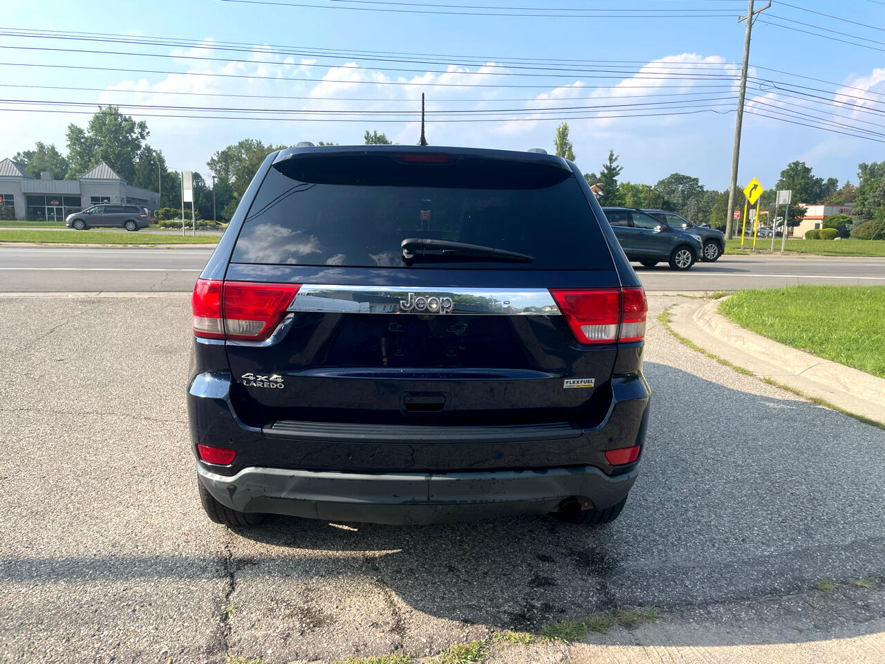 Jeep Grand Cherokee Laredo 4WD 2012 Jeep Grand Cherokee Laredo 4WD 2012