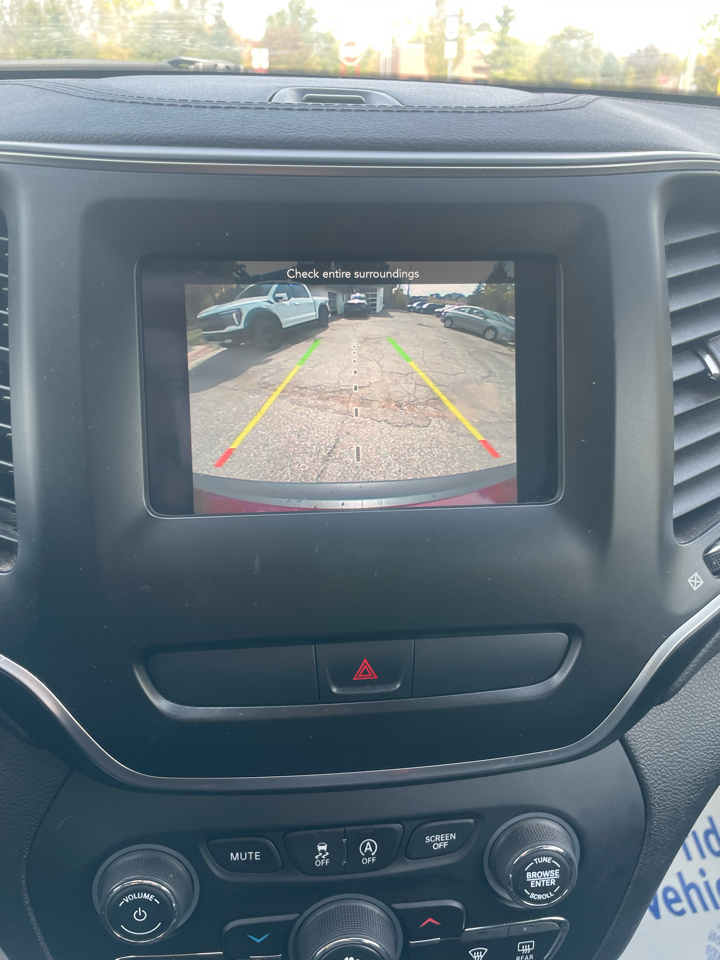 Jeep Cherokee Latitude 4WD 2019 Jeep Cherokee Latitude 4WD 2019