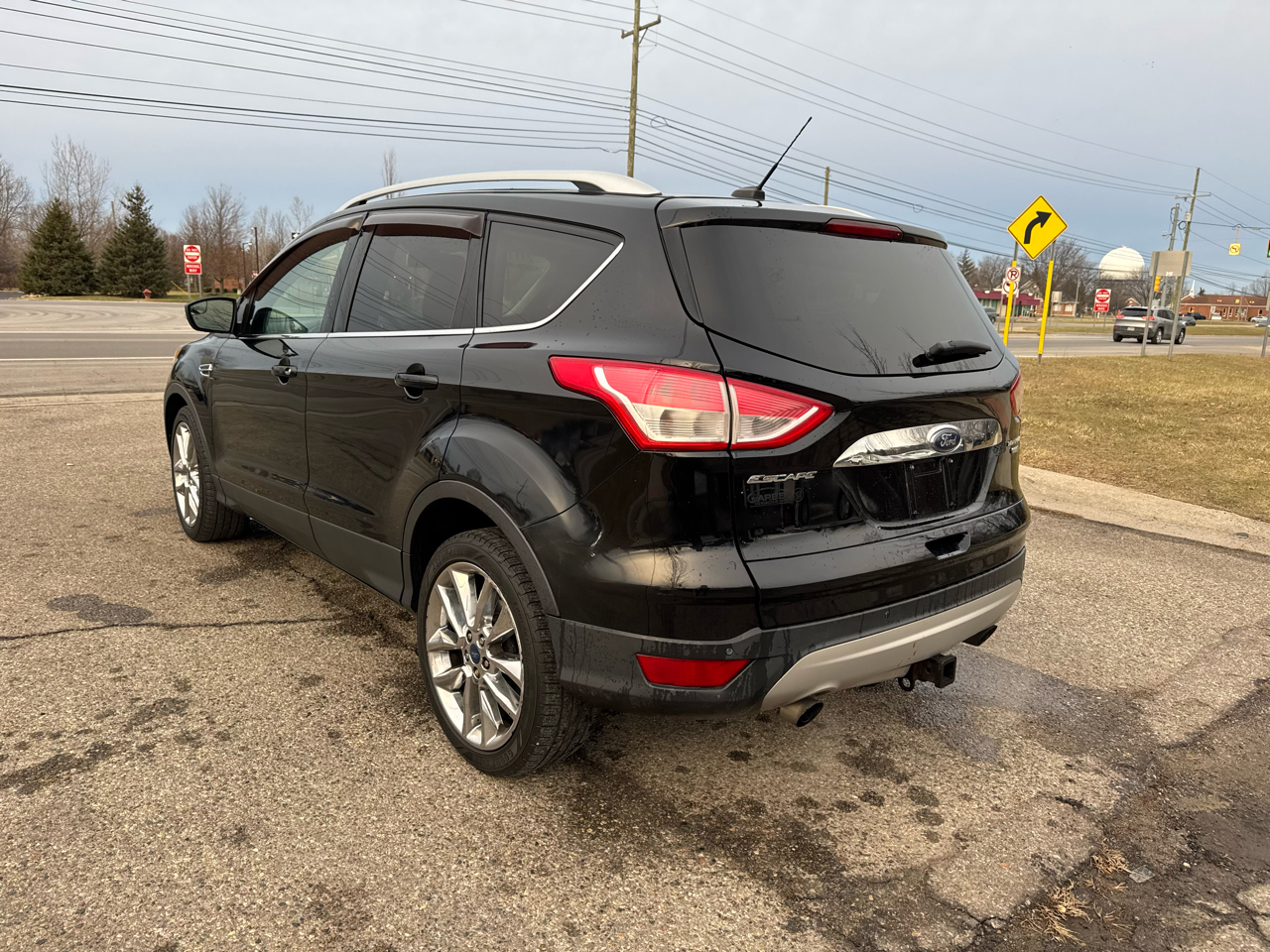Ford Escape Titanium 4D SUV 4WD 2016