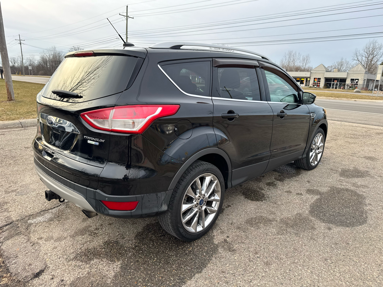 Ford Escape Titanium 4D SUV 4WD 2016