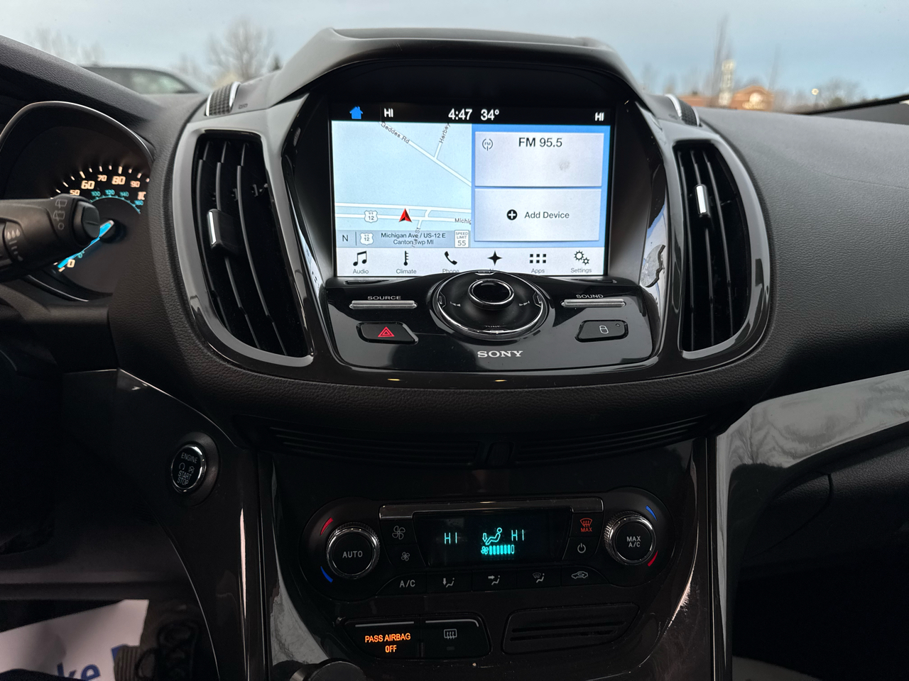 Ford Escape Titanium 4D SUV 4WD 2016