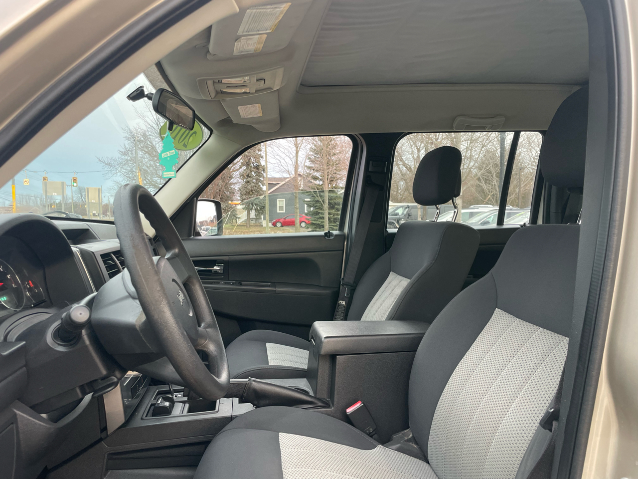 Jeep Liberty Sport 4WD 2010