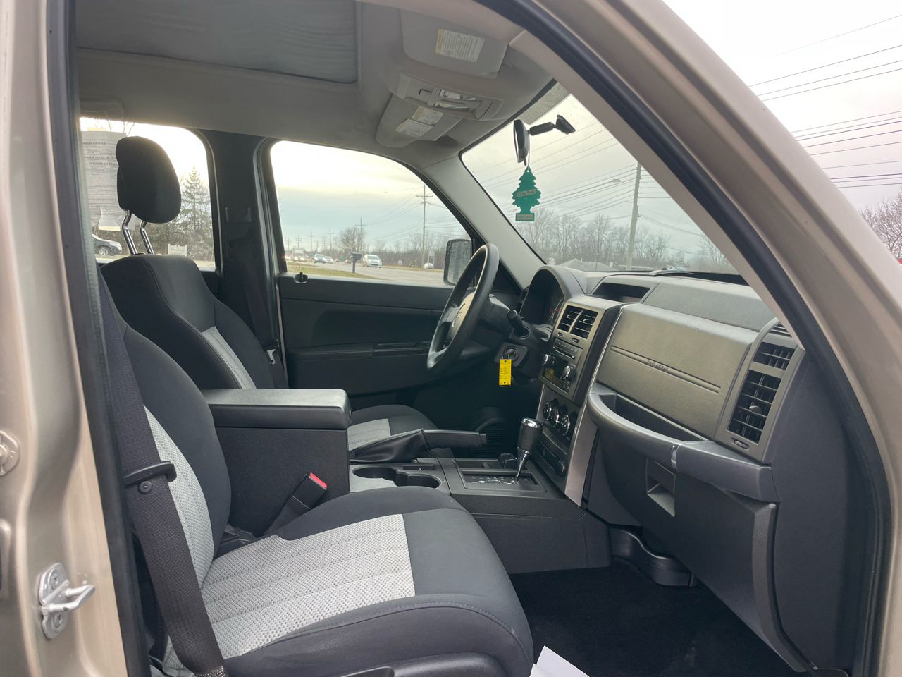 Jeep Liberty Sport 4WD 2010