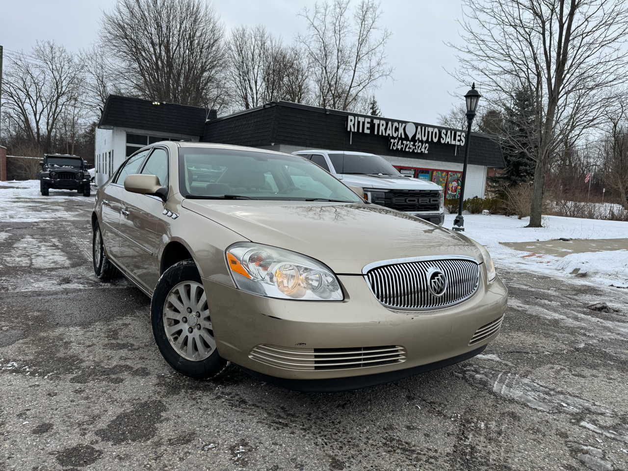 Buick Lucerne CX 2006