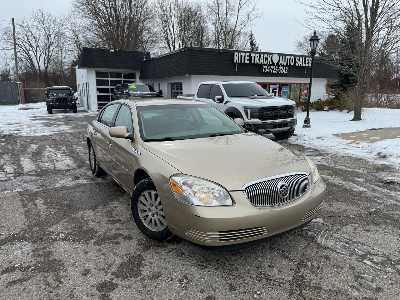 Buick Lucerne CX 2006