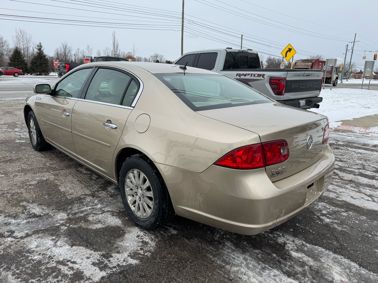 Buick Lucerne CX 2006