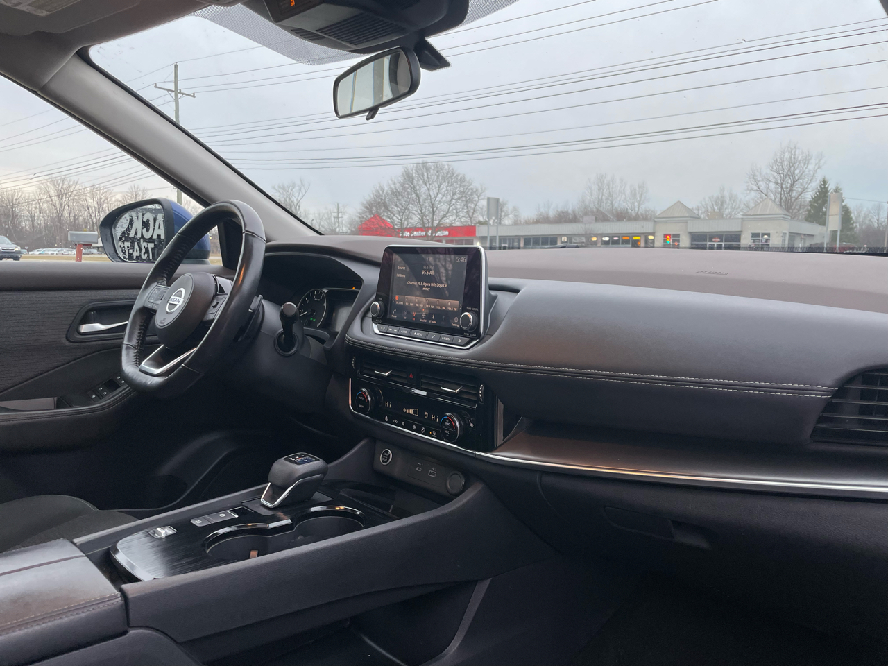 Nissan Rogue SV 2021