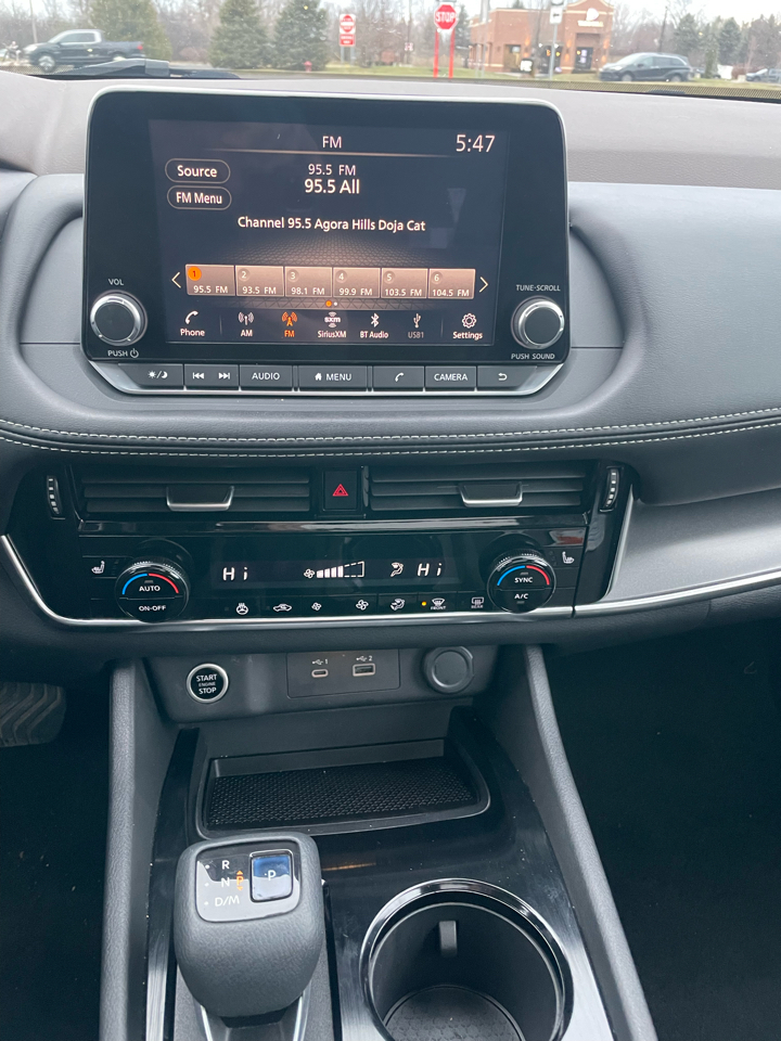 Nissan Rogue SV 2021