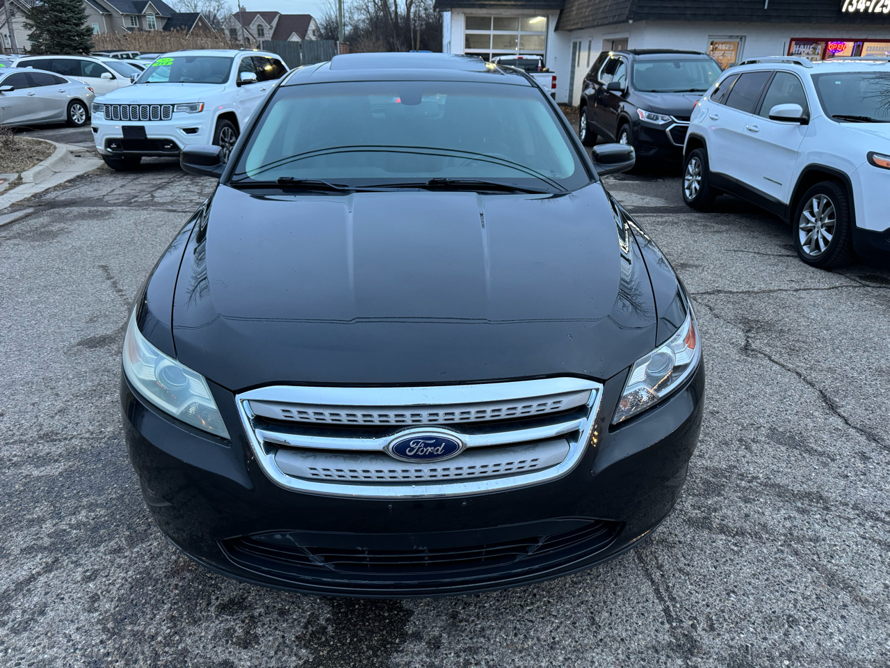 Ford Taurus SEL FWD 2011
