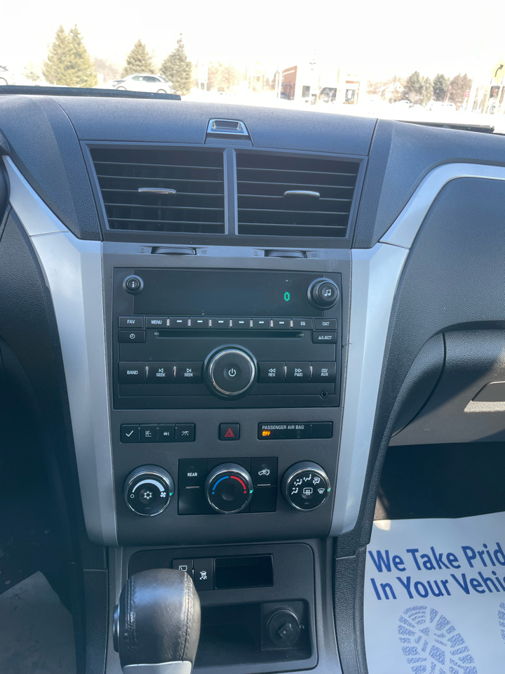 Chevrolet Traverse LT AWD 2011