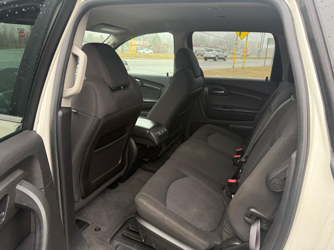 Chevrolet Traverse LT AWD 2011