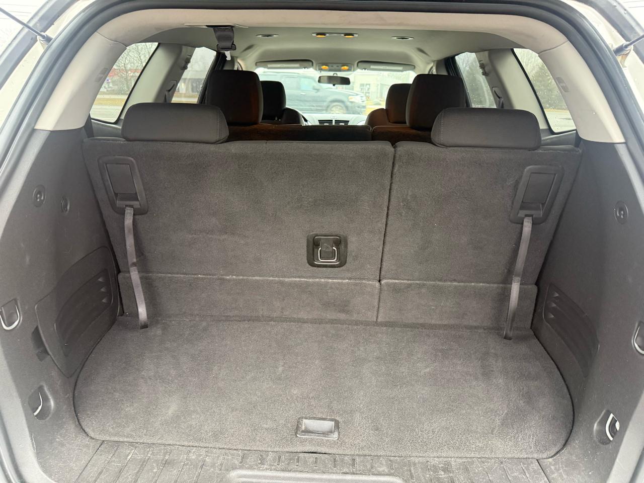 Chevrolet Traverse LT AWD 2011