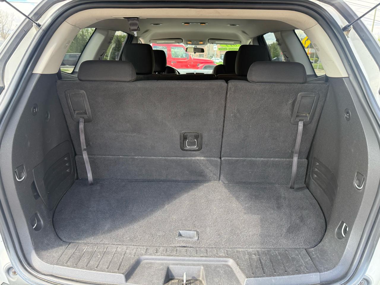 Chevrolet Traverse LT AWD 2011