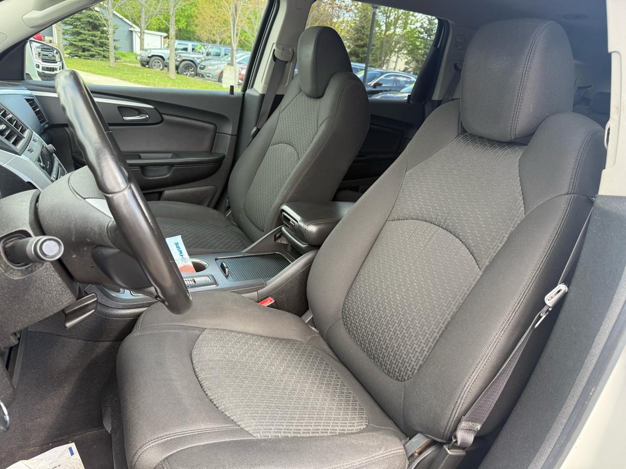 Chevrolet Traverse LT AWD 2011
