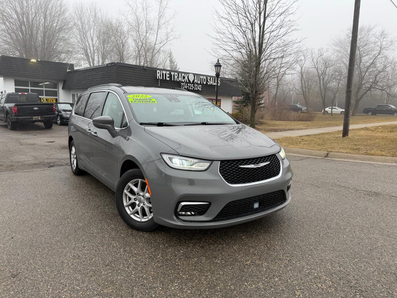 2022 Chrysler Pacifica Touring-L