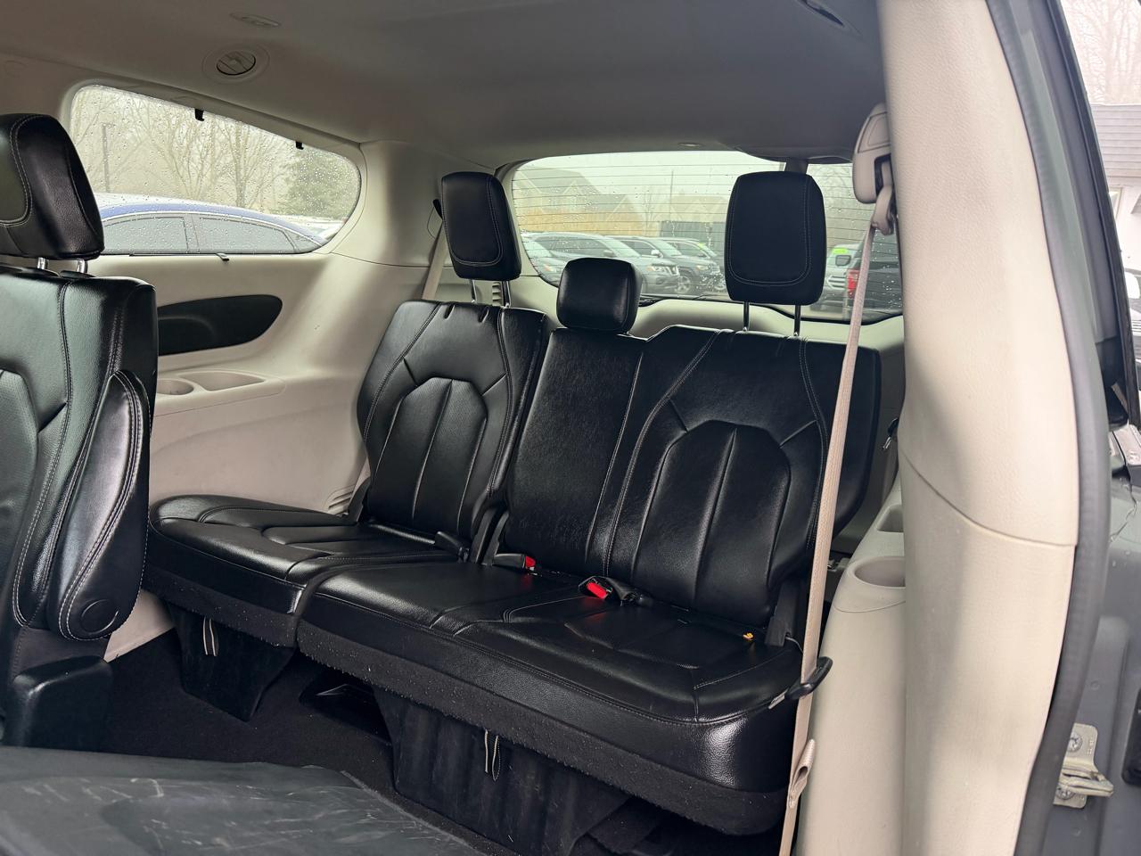 Chrysler Pacifica Touring-L 2022