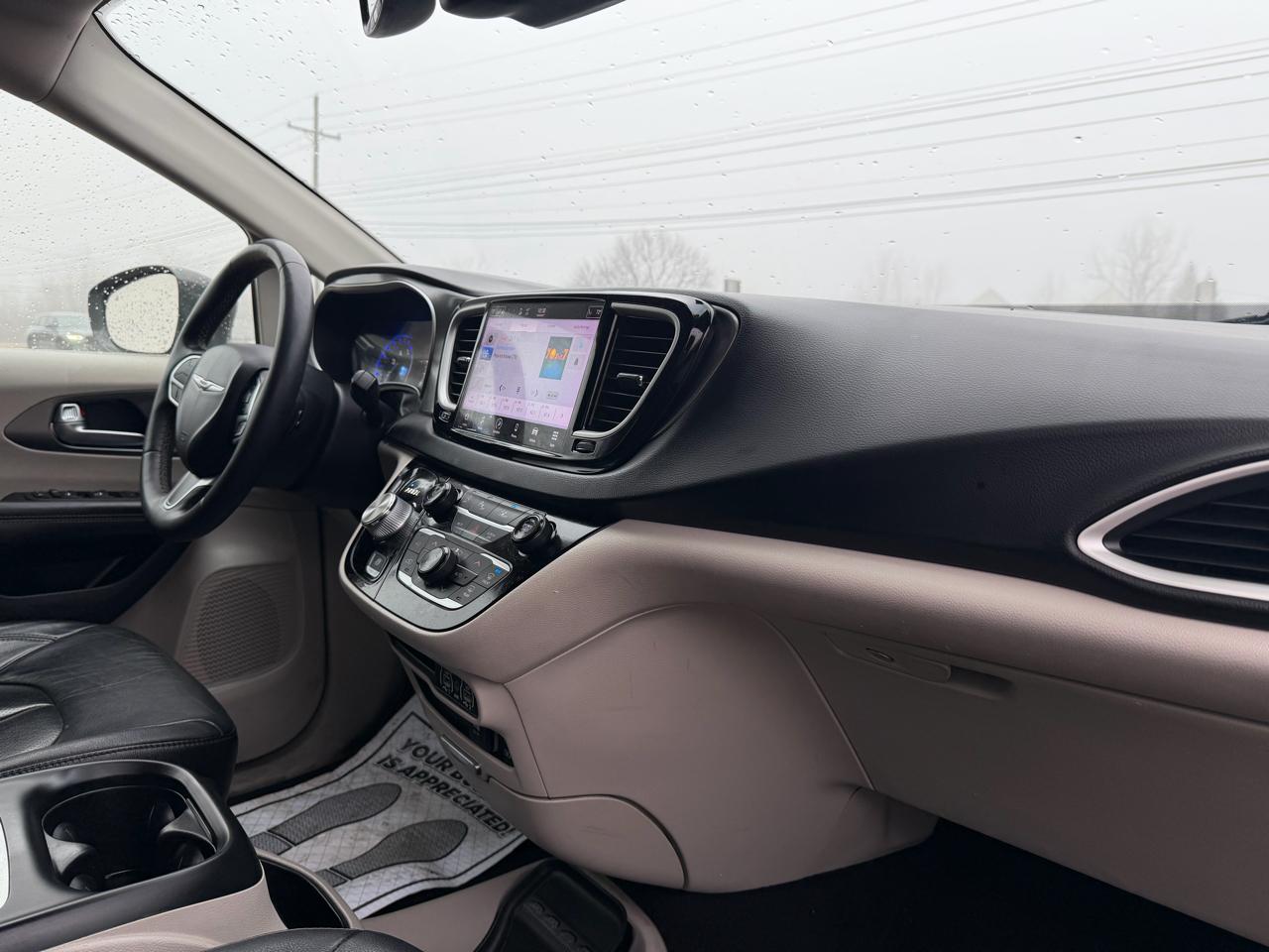 Chrysler Pacifica Touring-L 2022