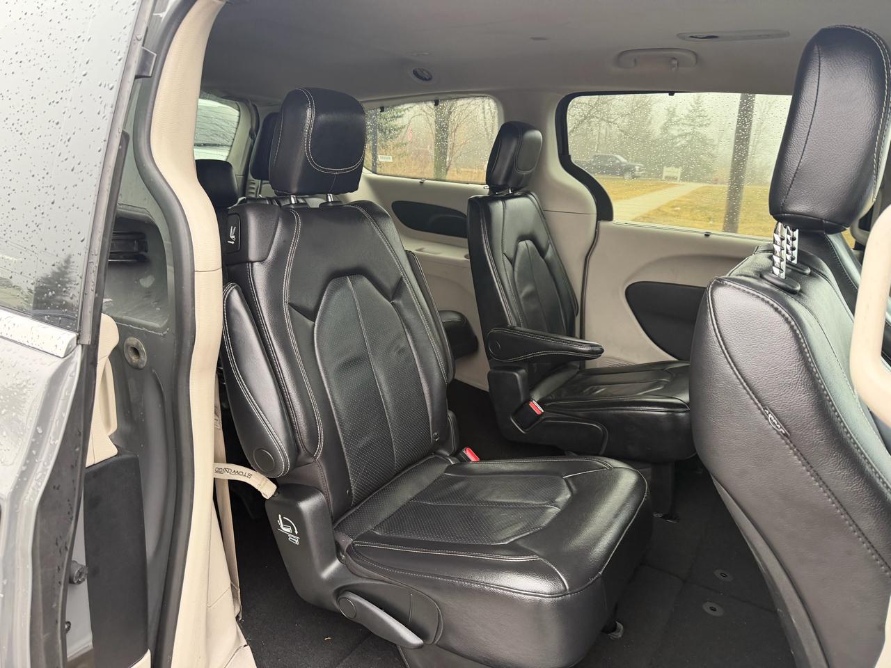 Chrysler Pacifica Touring-L 2022