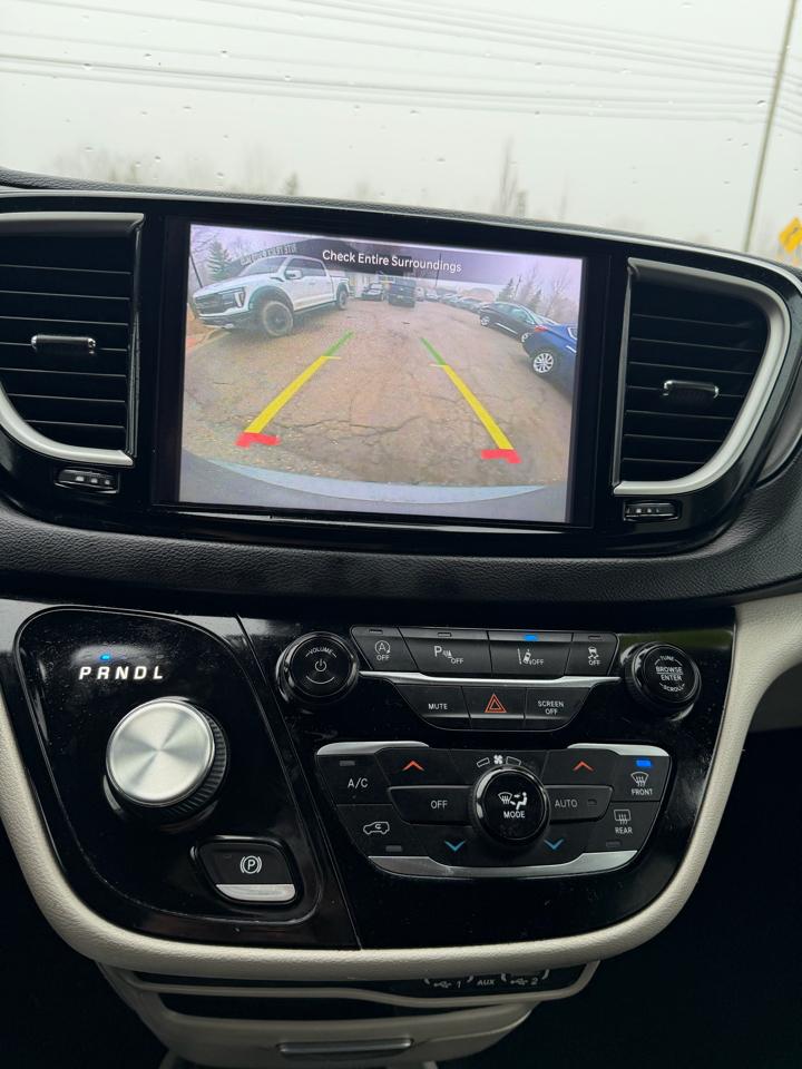 Chrysler Pacifica Touring-L 2022