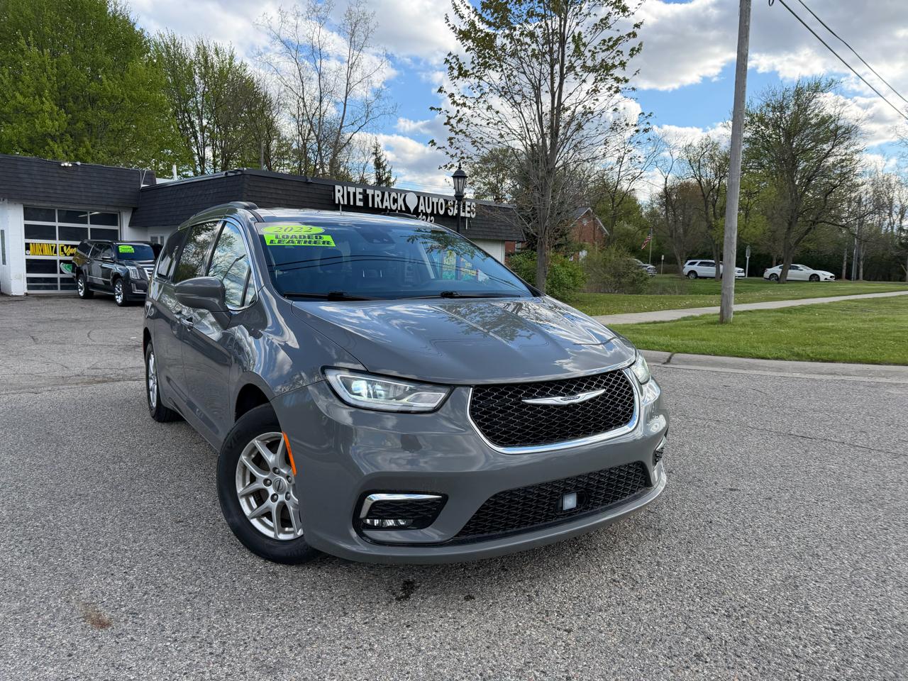 2022 Chrysler Pacifica Touring-L