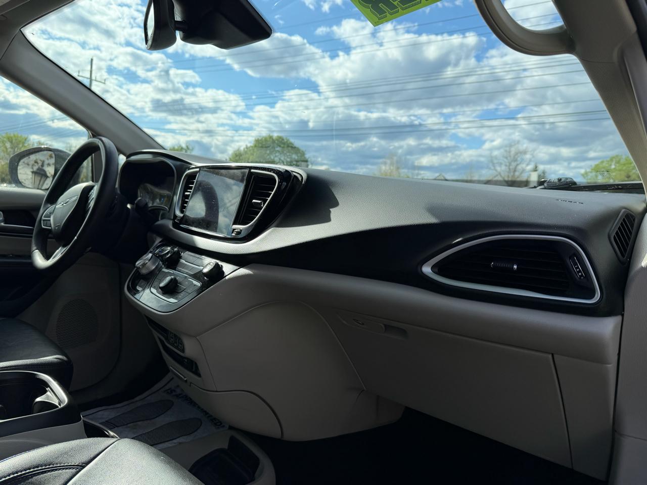 Chrysler Pacifica Touring-L 2022