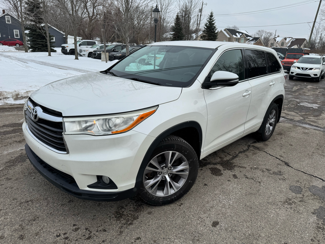 Toyota Highlander LE AWD V6 2015