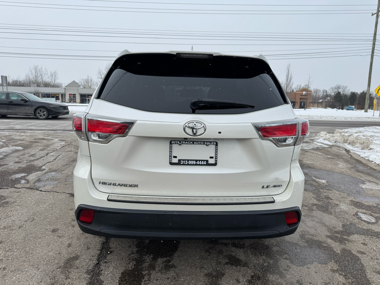 Toyota Highlander LE AWD V6 2015
