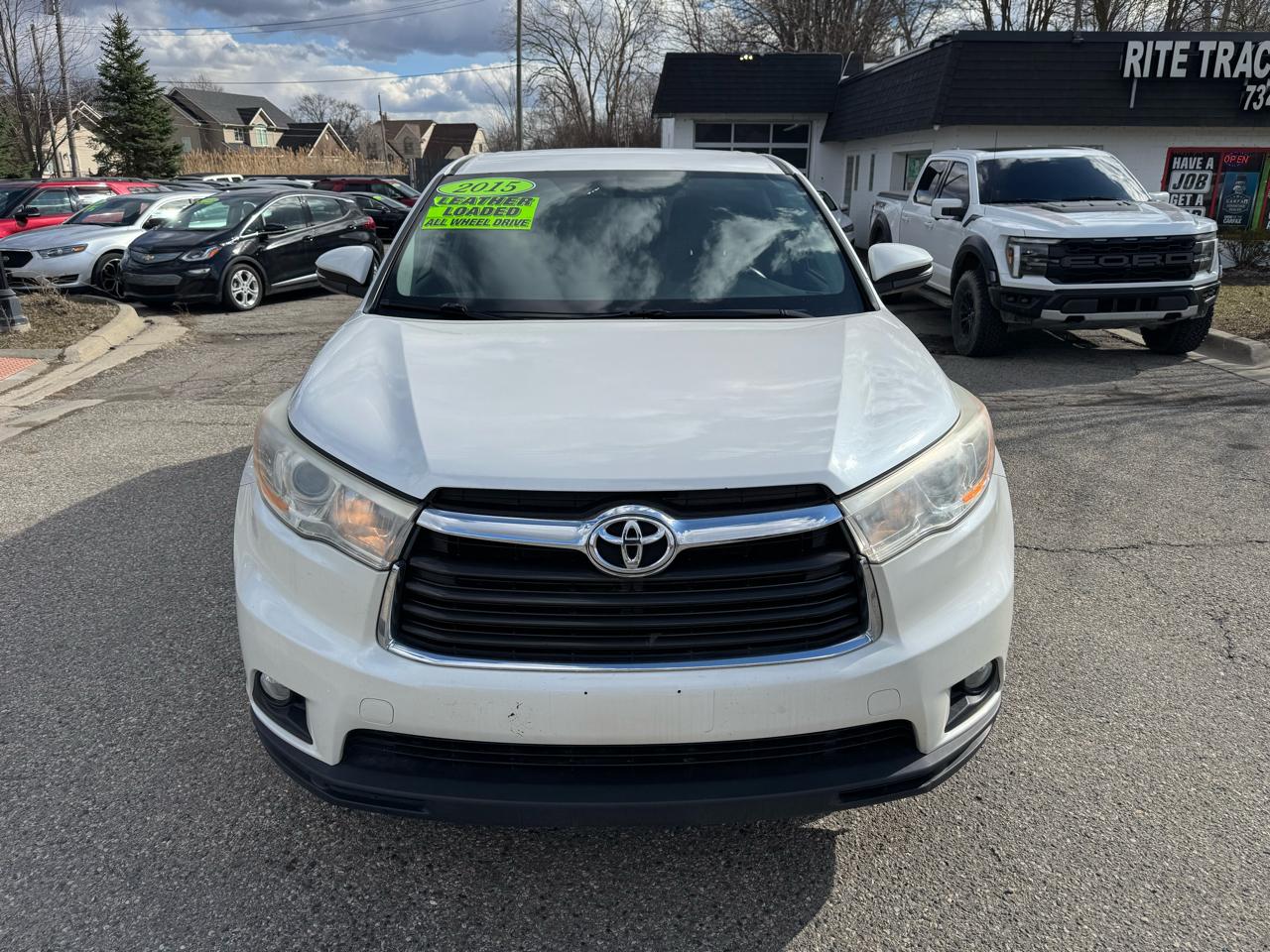 Toyota Highlander LE AWD V6 2015