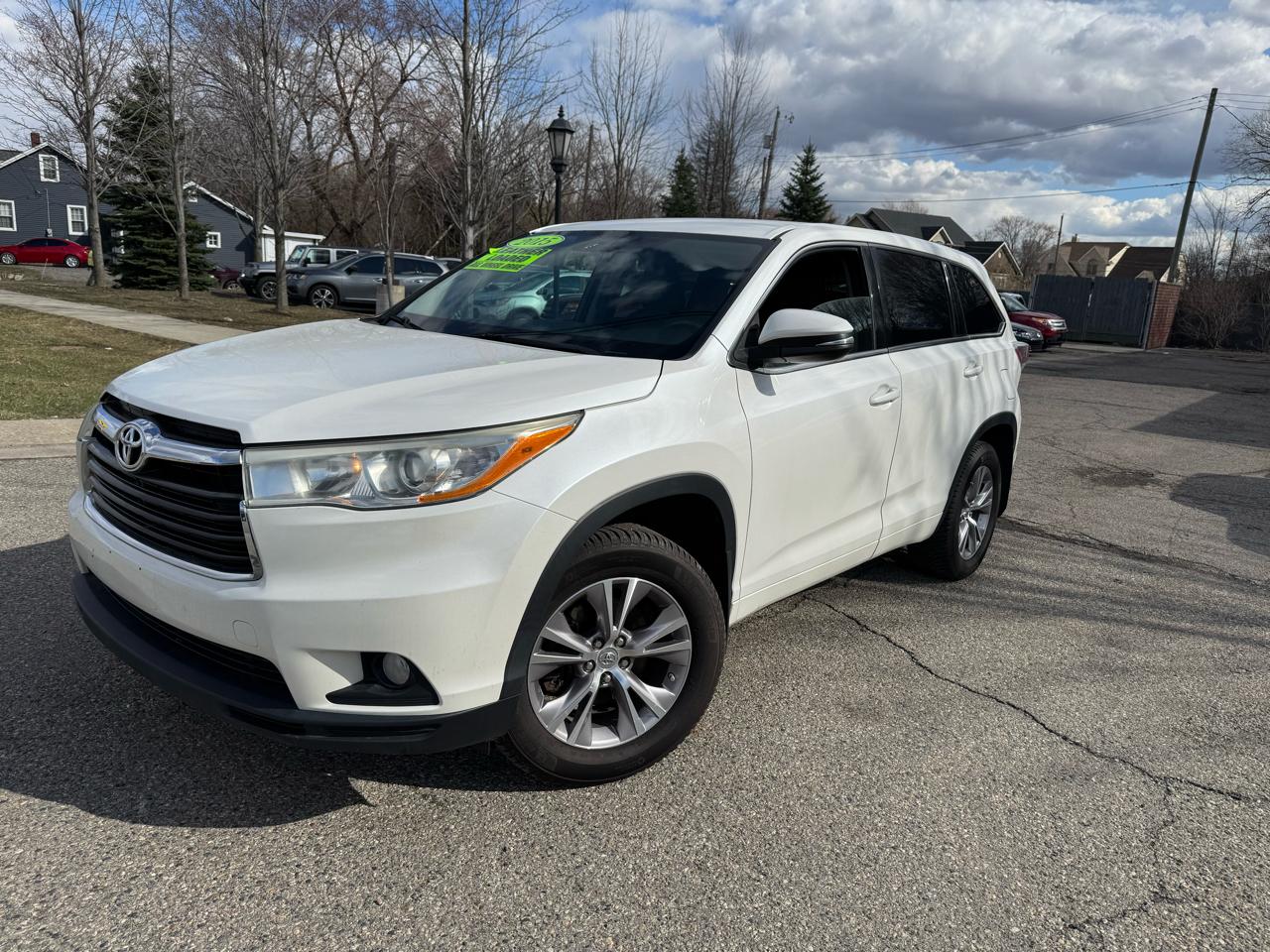 Toyota Highlander LE AWD V6 2015