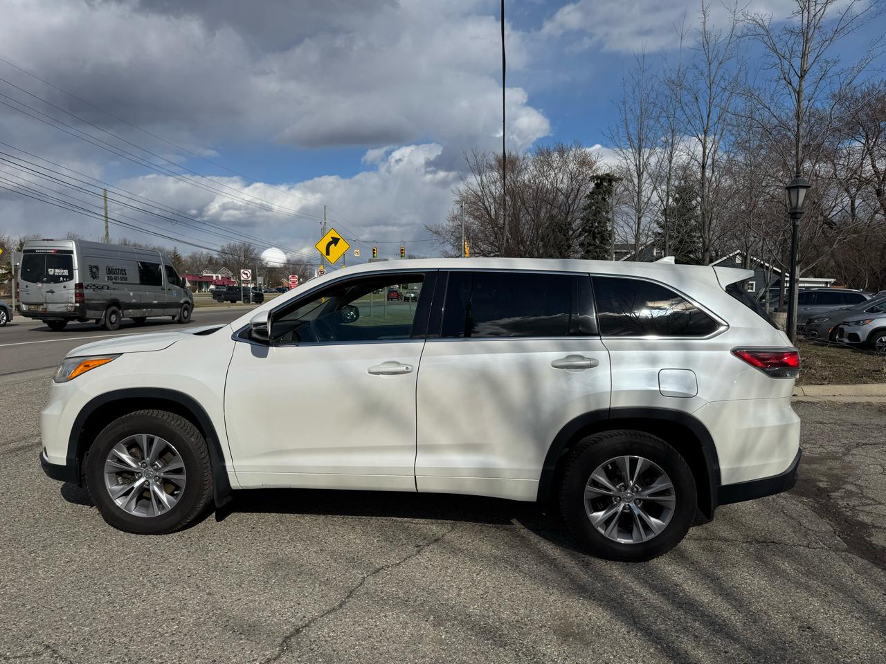 Toyota Highlander LE AWD V6 2015