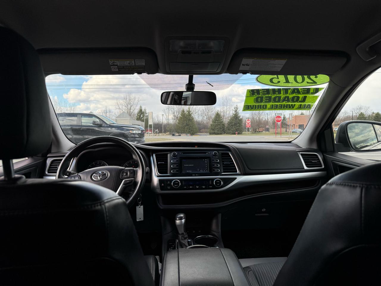 Toyota Highlander LE AWD V6 2015