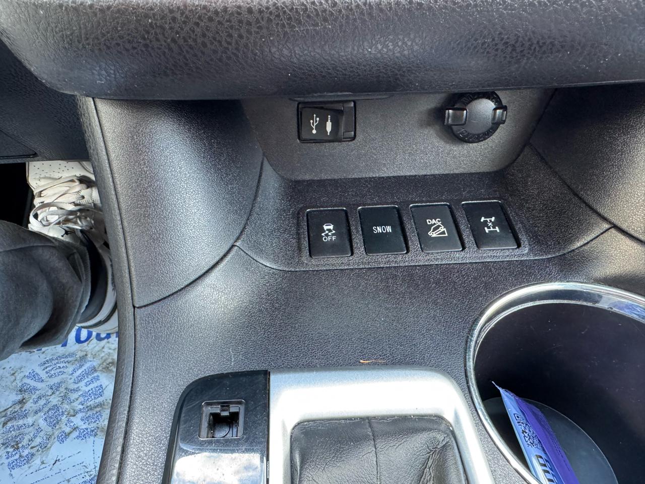 Toyota Highlander LE AWD V6 2015