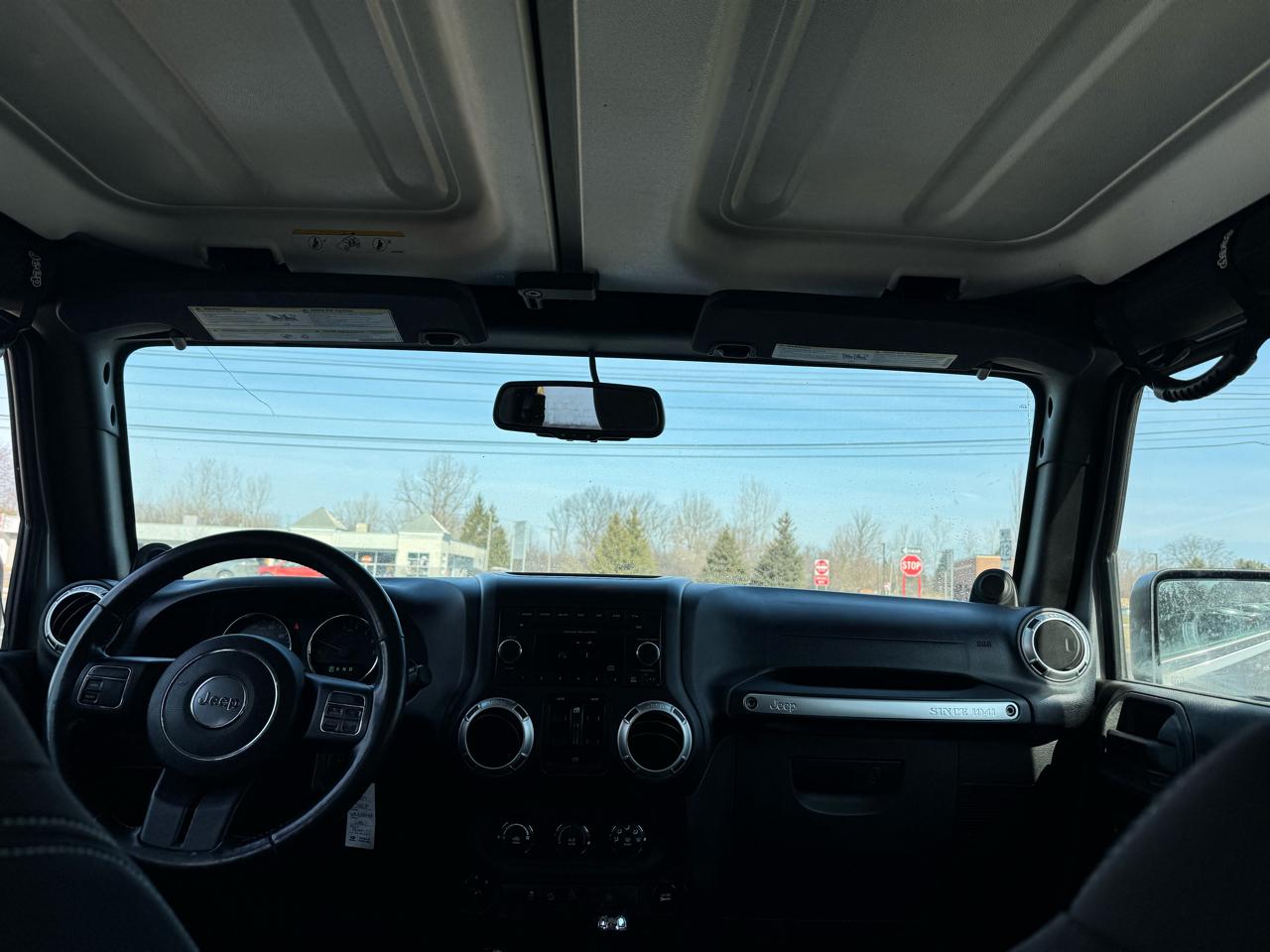 Jeep Wrangler Unlimited Sahara 4WD 2014