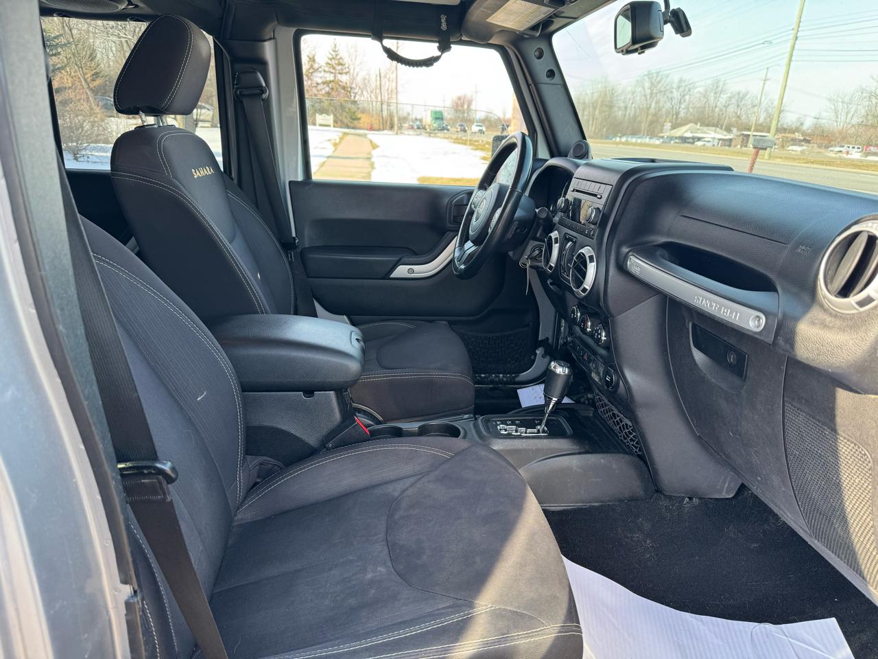 Jeep Wrangler Unlimited Sahara 4WD 2014