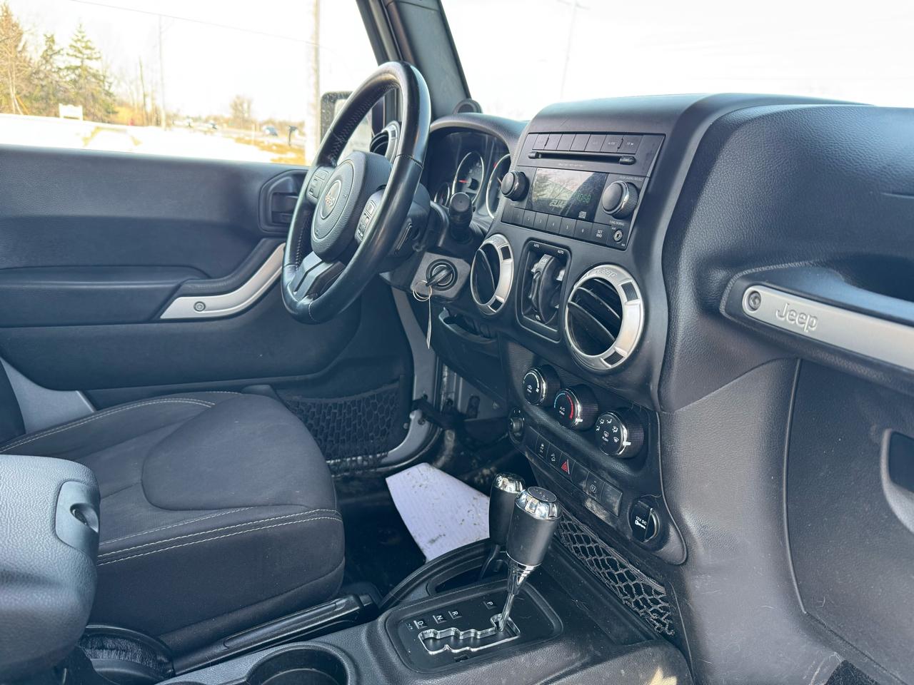 Jeep Wrangler Unlimited Sahara 4WD 2014