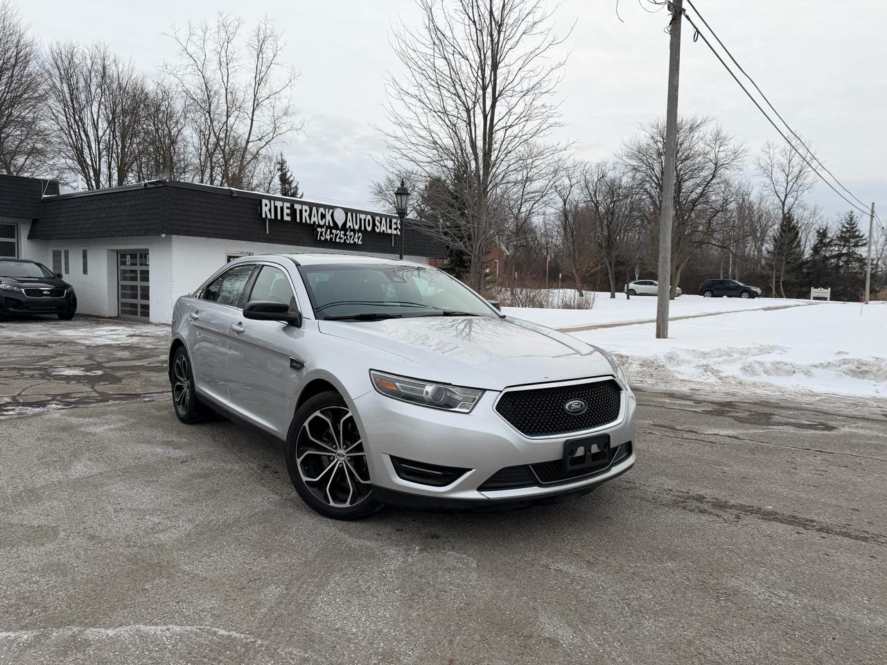 Ford Taurus SHO AWD 2016