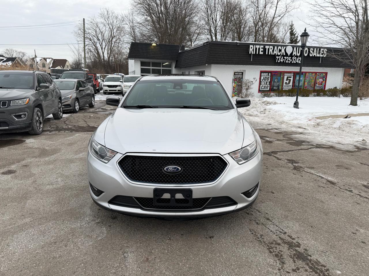 Ford Taurus SHO AWD 2016