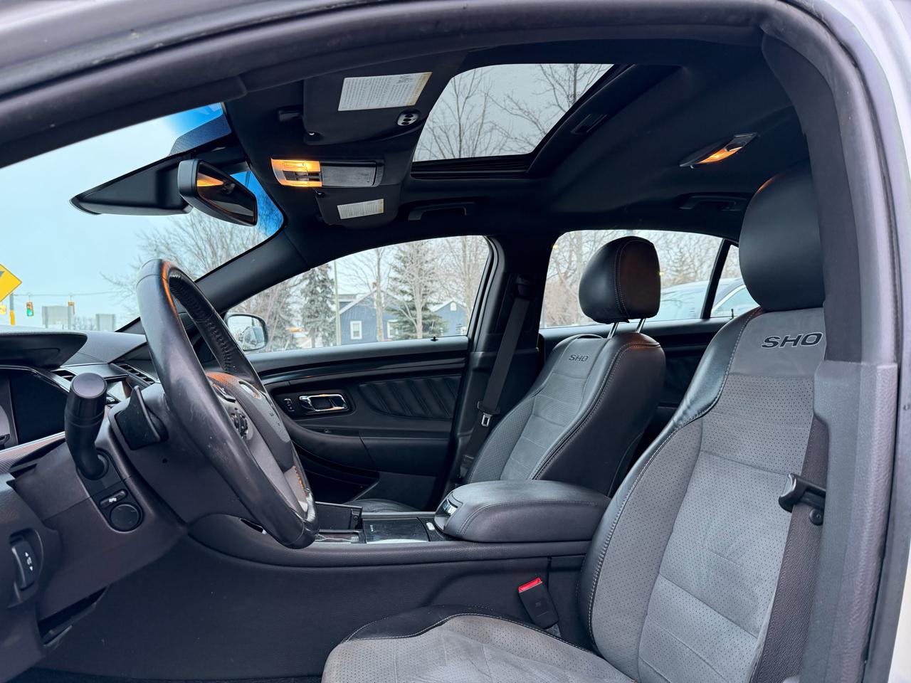 Ford Taurus SHO AWD 2016