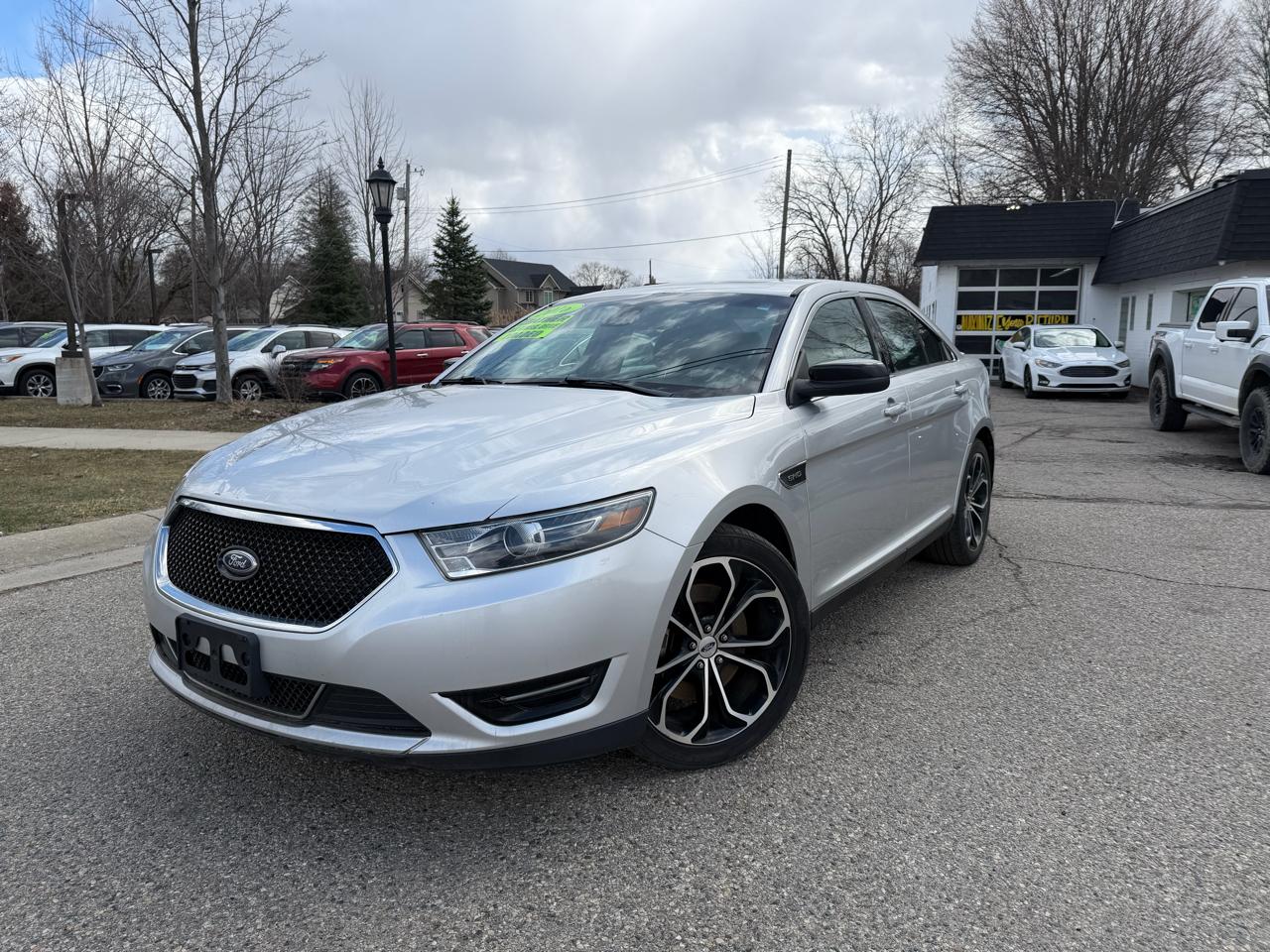Ford Taurus SHO AWD 2016