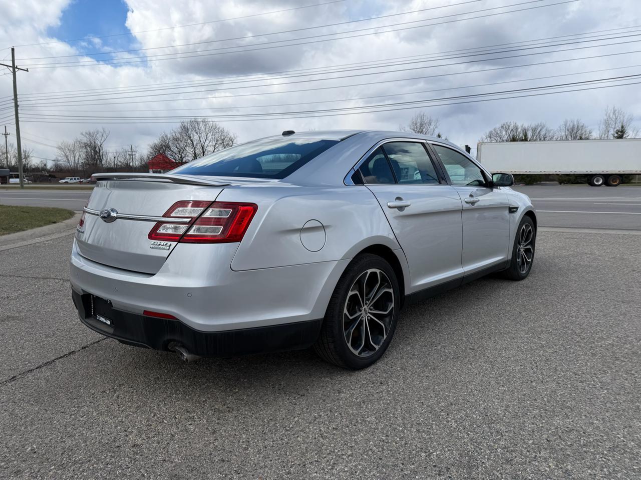 Ford Taurus SHO AWD 2016