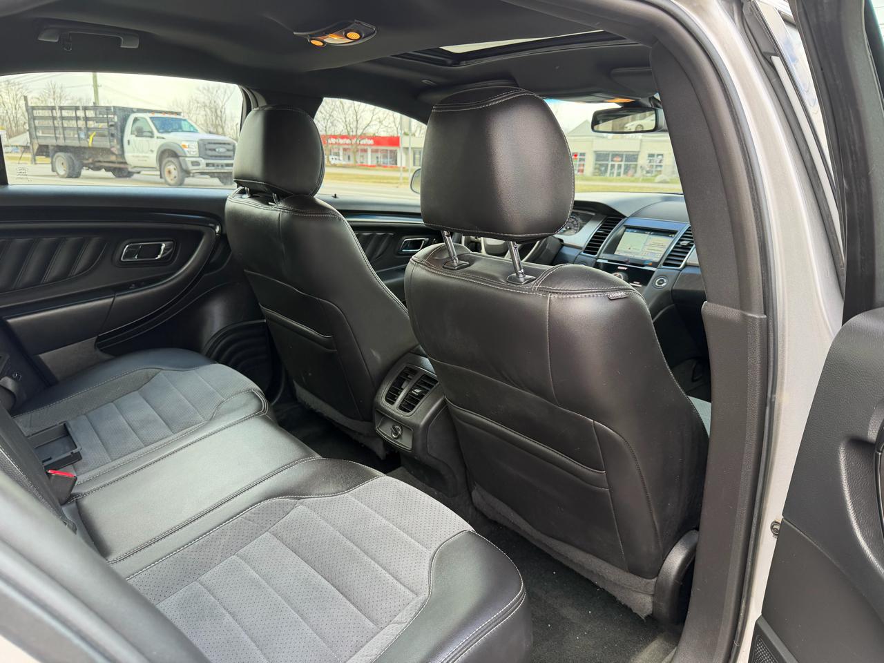 Ford Taurus SHO AWD 2016