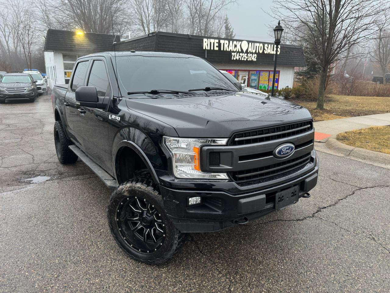 Ford F-150 FX4 SuperCrew 4WD 2018