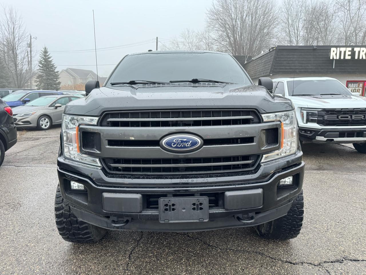 Ford F-150 FX4 SuperCrew 4WD 2018