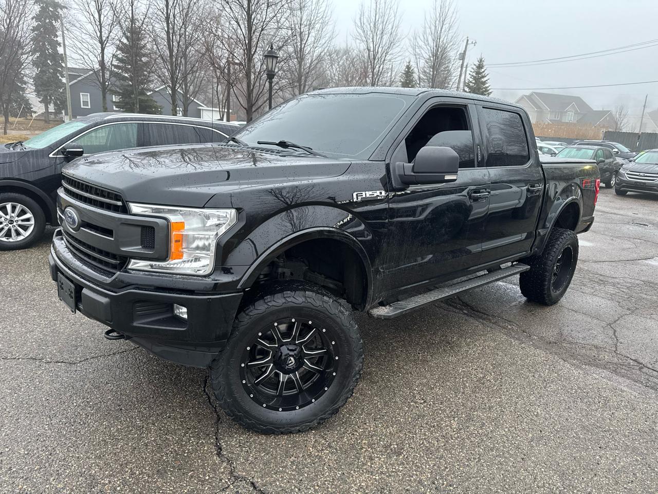 Ford F-150 FX4 SuperCrew 4WD 2018