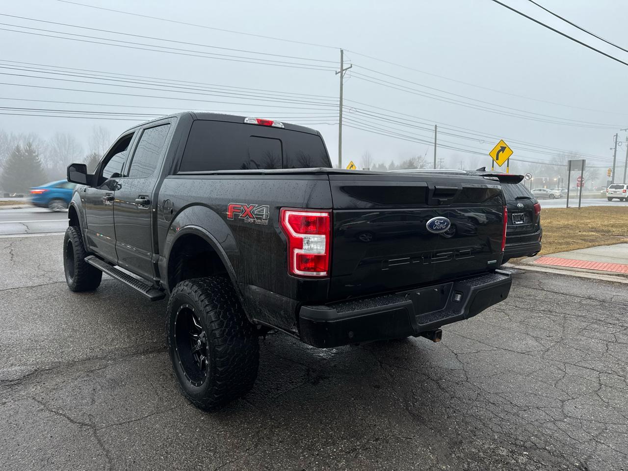 Ford F-150 FX4 SuperCrew 4WD 2018