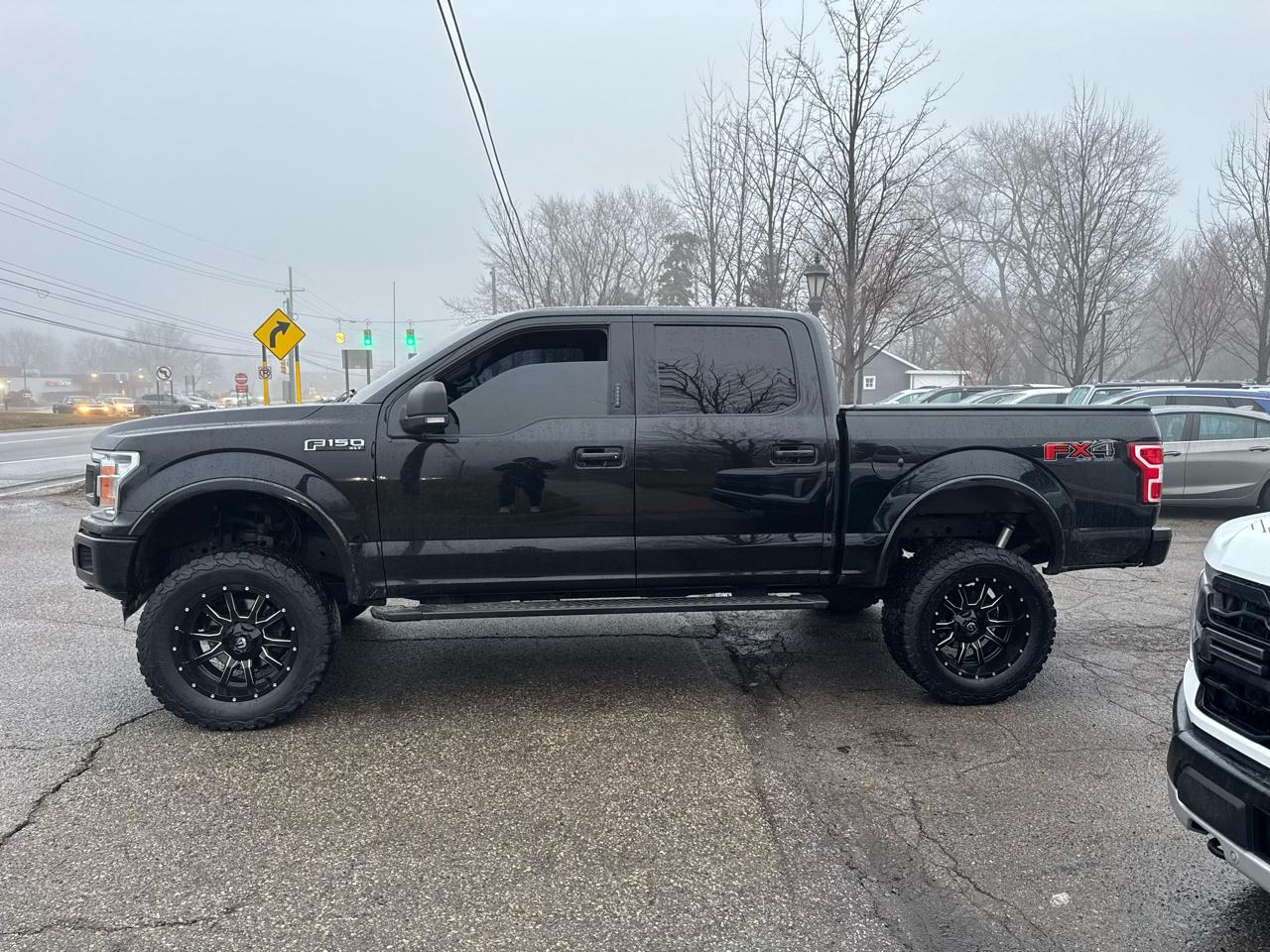 Ford F-150 FX4 SuperCrew 4WD 2018